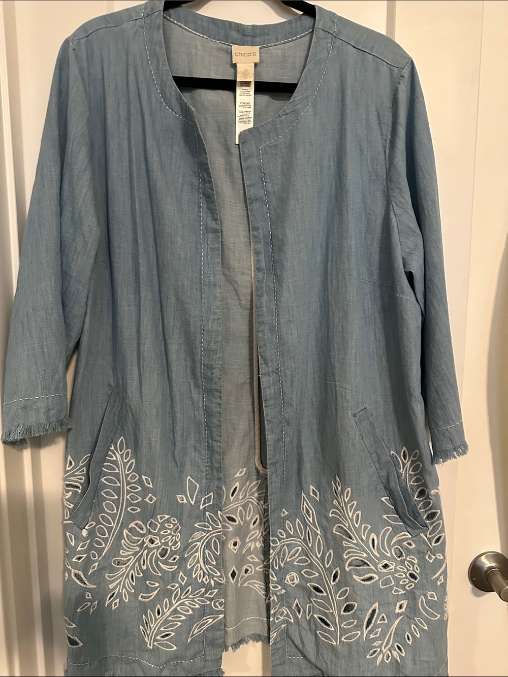 Chico's Light Denim Blue Embroidered Open Jacket sz 3